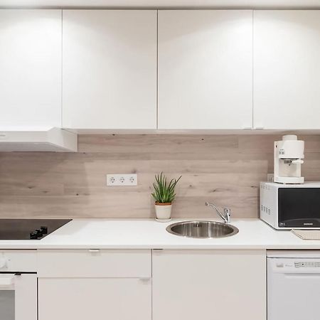 Апартаменты Akacfa 62 Dowtown 2Br Wifi+Ac Будапешт Экстерьер фото