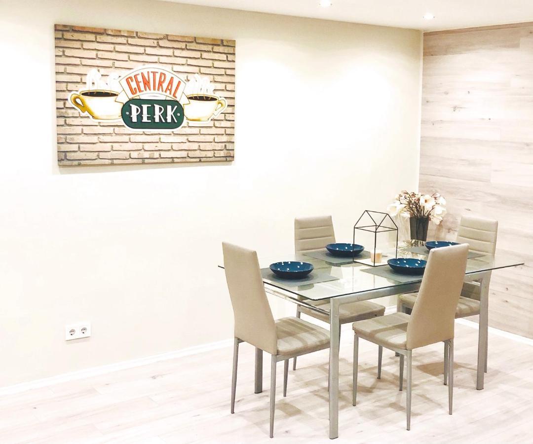 Апартаменты Akacfa 62 Dowtown 2Br Wifi+Ac Будапешт Экстерьер фото