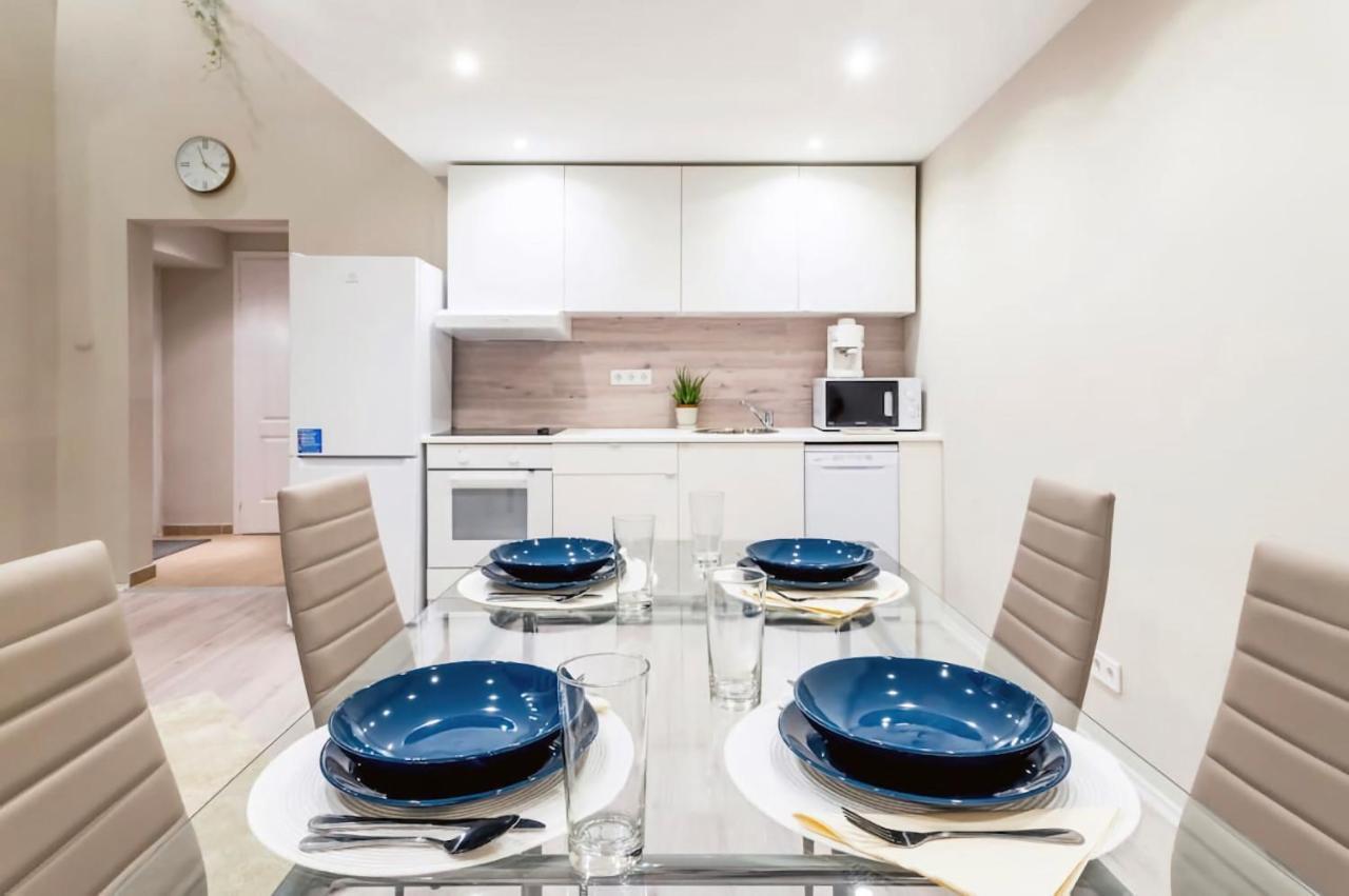 Апартаменты Akacfa 62 Dowtown 2Br Wifi+Ac Будапешт Экстерьер фото